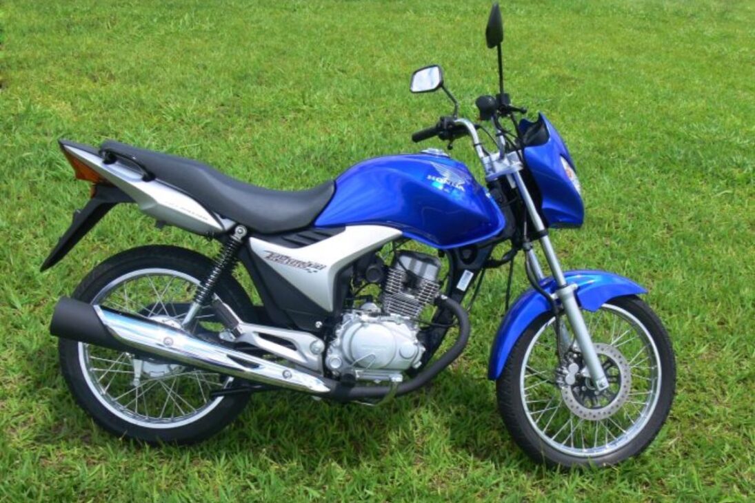 Esta Es La 'naked' Popular Que Rueda Casi 600 Km Con Un Tanque De 16 L En Brasil